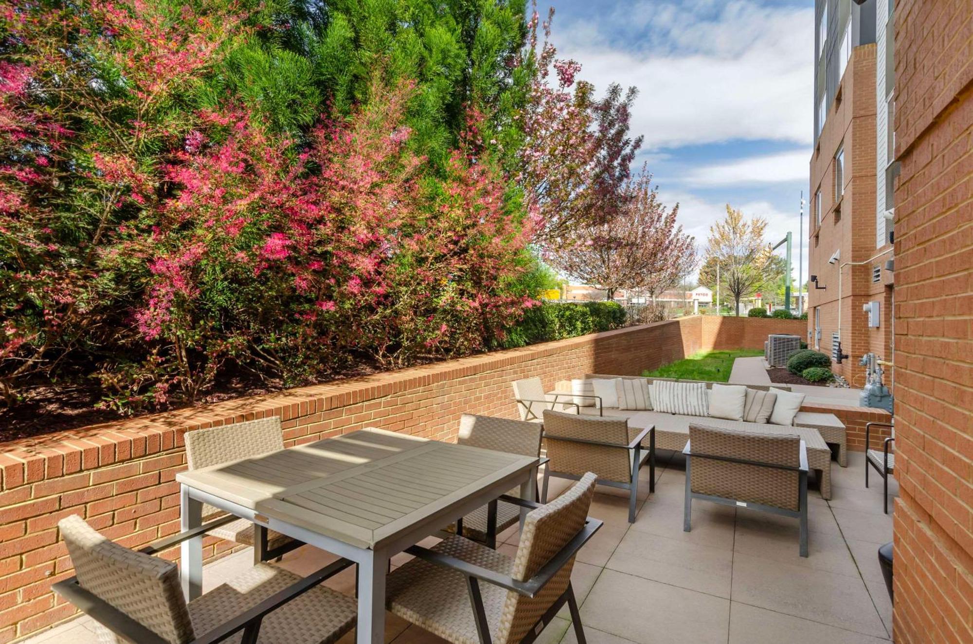 Country Inn & Suites By Radisson, Charlottesville-Uva, Va Екстериор снимка