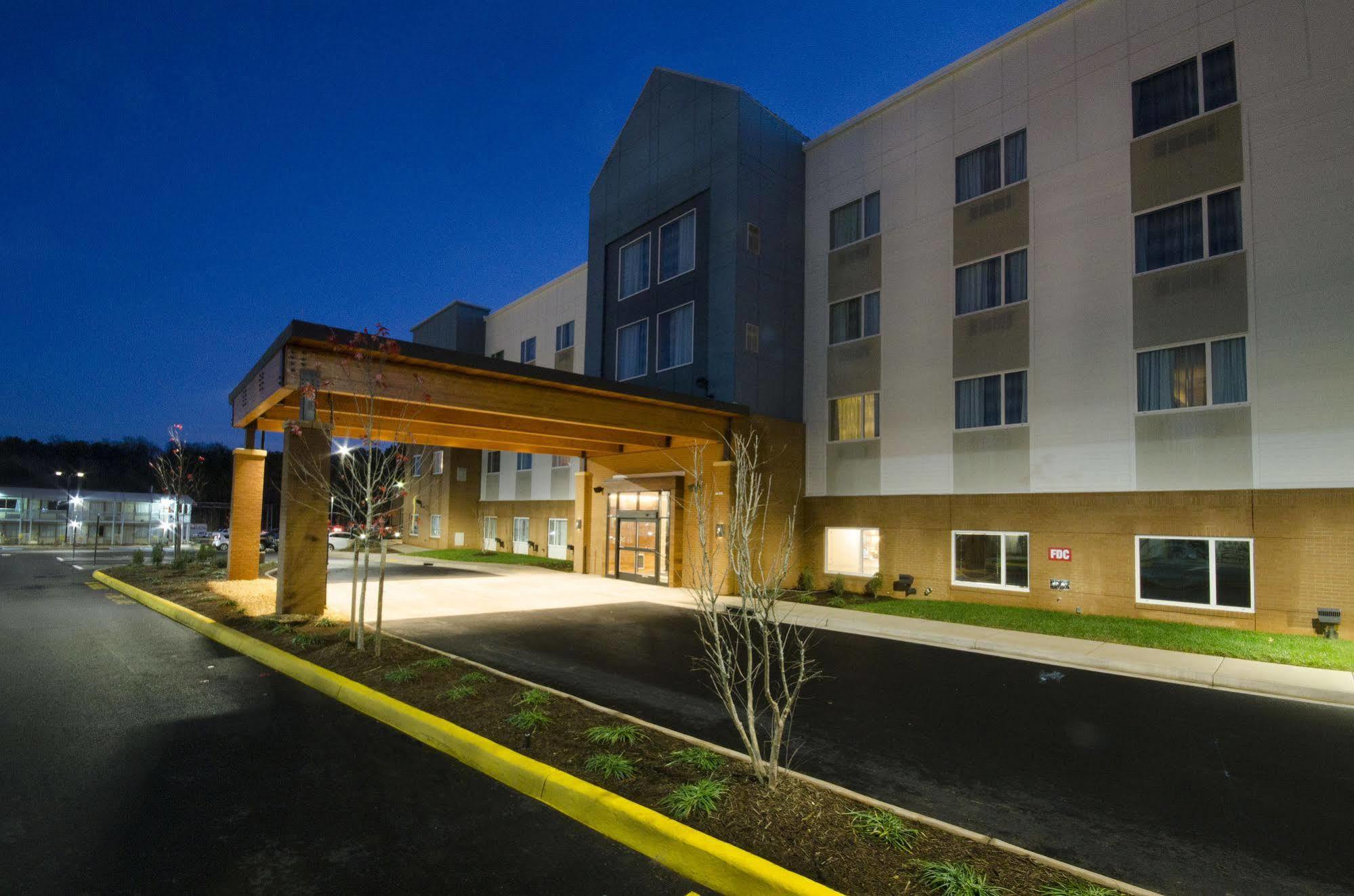 Country Inn & Suites By Radisson, Charlottesville-Uva, Va Екстериор снимка